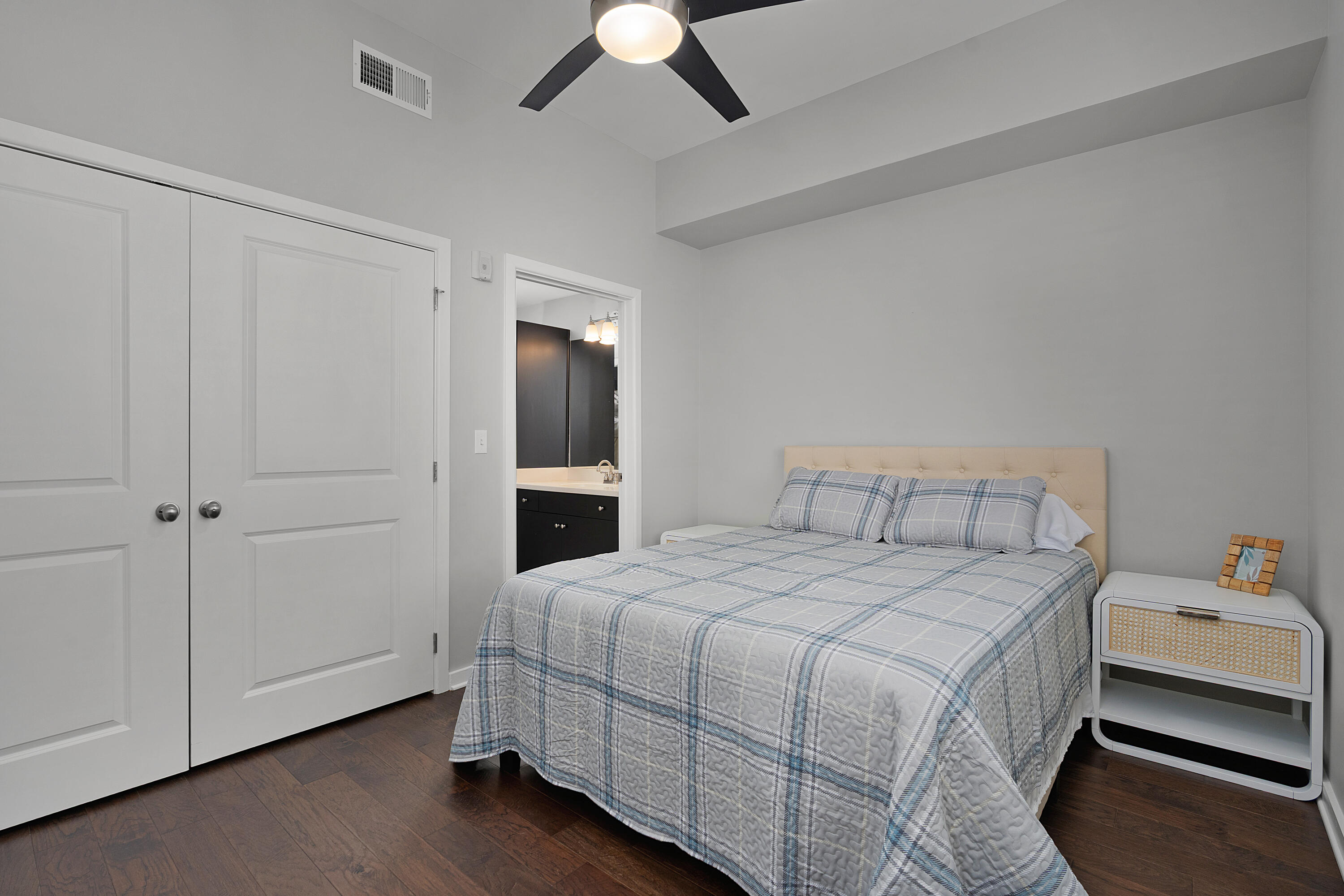 200 Manufacturers Road, Unit 445 Chattanooga, TN 37405 - Photo 21 of 52 17 - 200 Manufacturers_445 - Interior