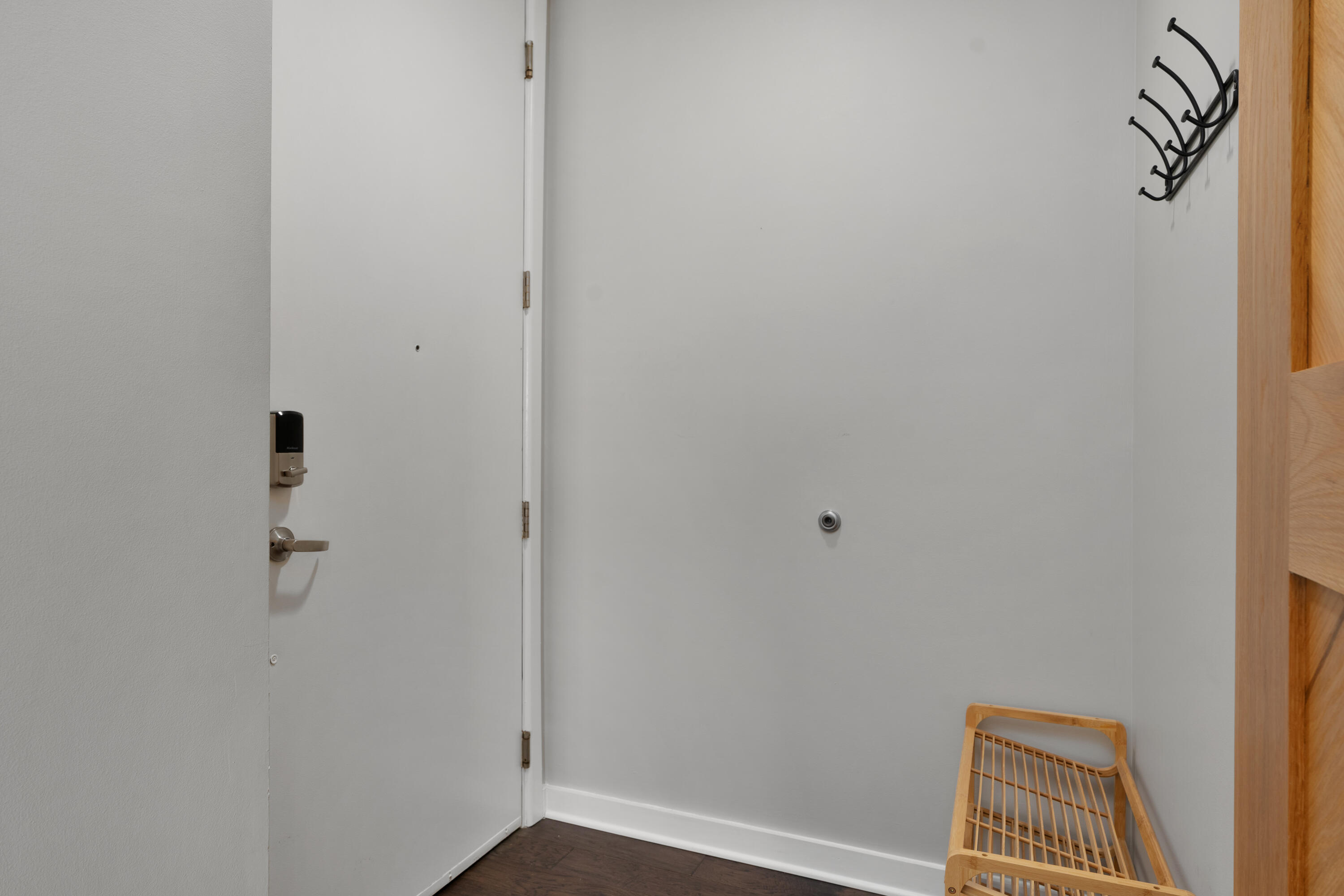 200 Manufacturers Road, Unit 445 Chattanooga, TN 37405 - Photo 5 of 52 01 - 200 Manufacturers_445 - Interior