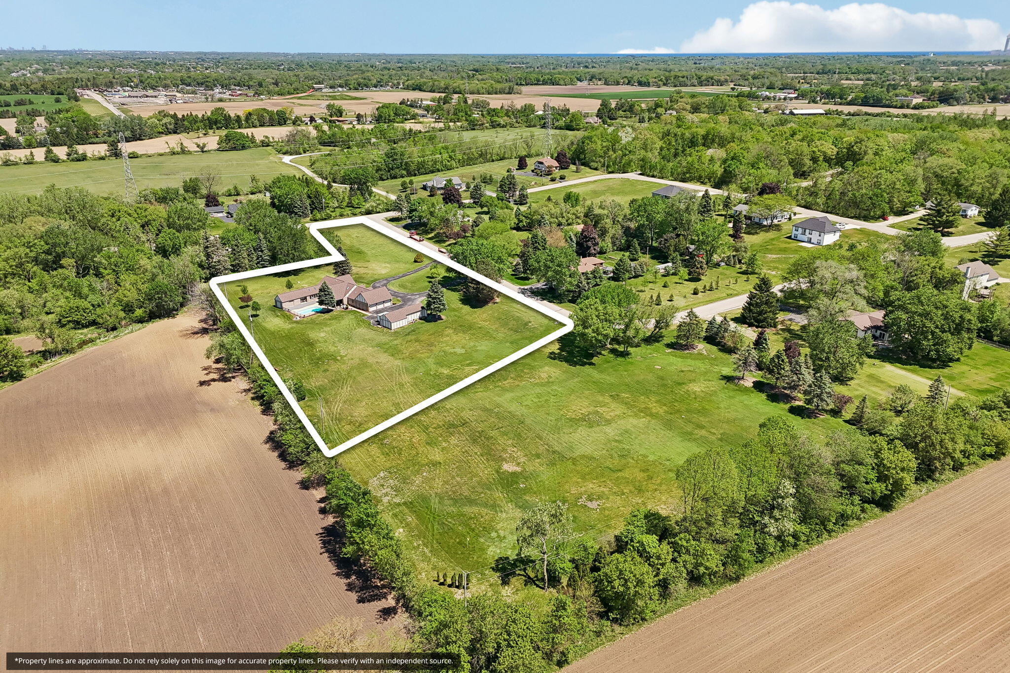 7604 Tree View Lane Caledonia, WI 53108 - Photo 85 of 90 7604 Treeview Dr (91)