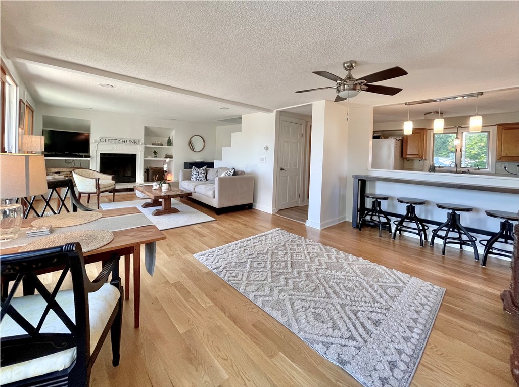 6 Baron Road Barrington, RI 02806 - Photo 3 of 27