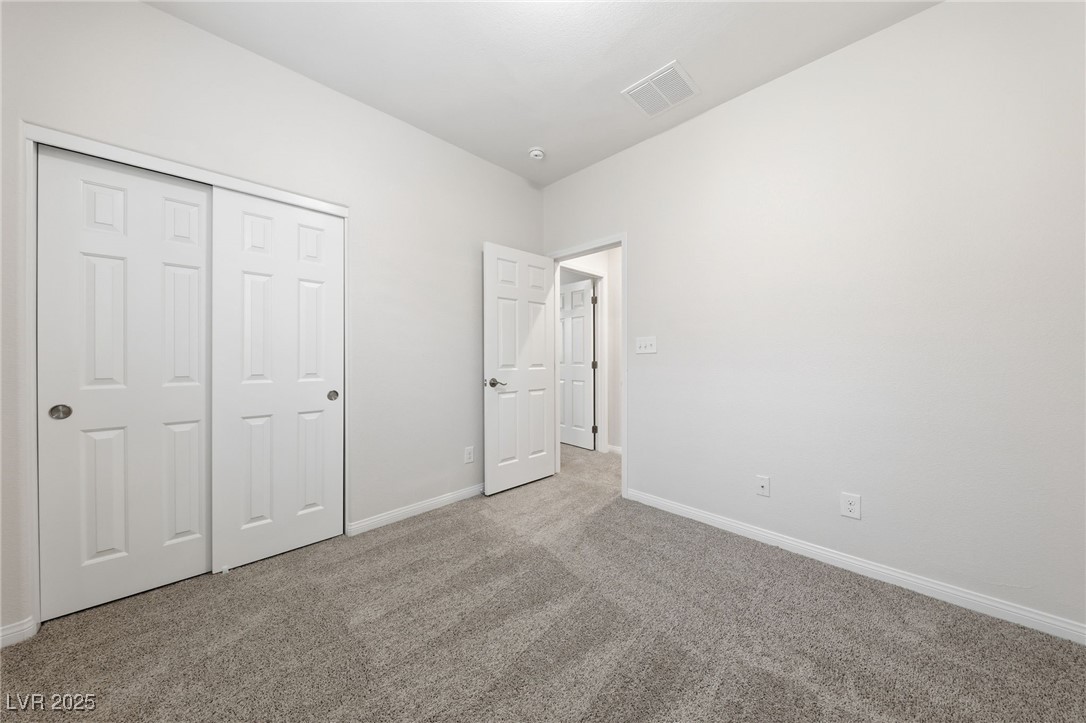 7447 Alamo Ranch Avenue Las Vegas, NV 89179 - Photo 8 of 17