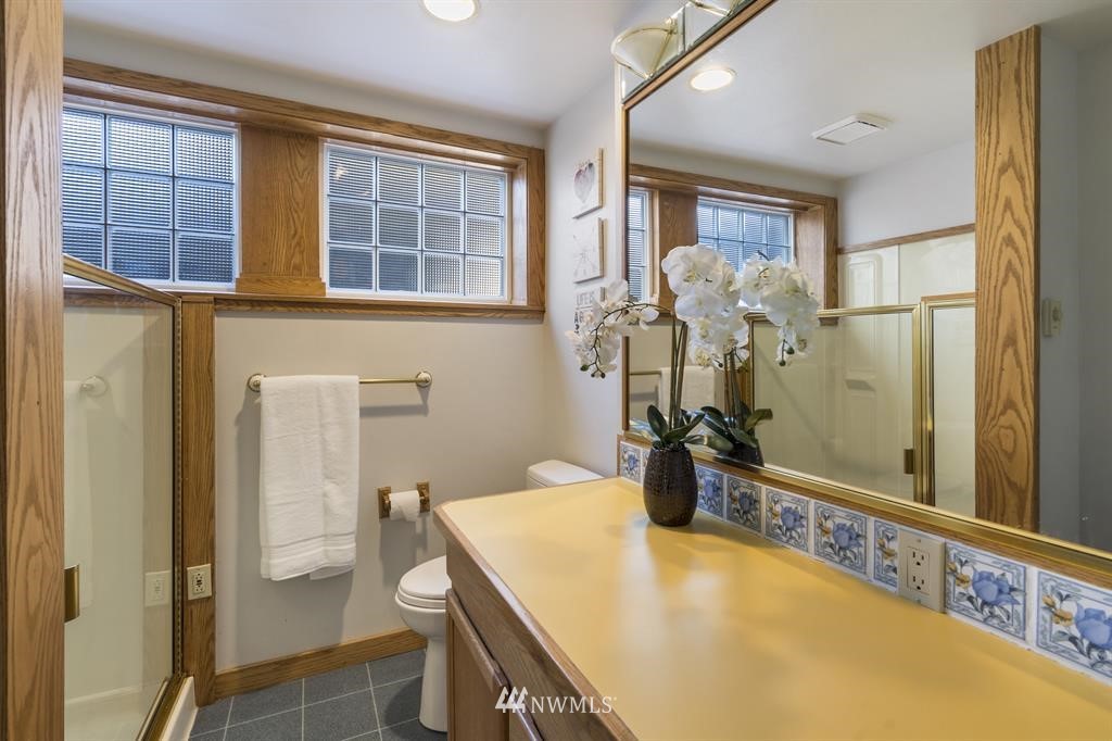 924 Maple Street Edmonds, WA 98020 - Photo 14 of 25