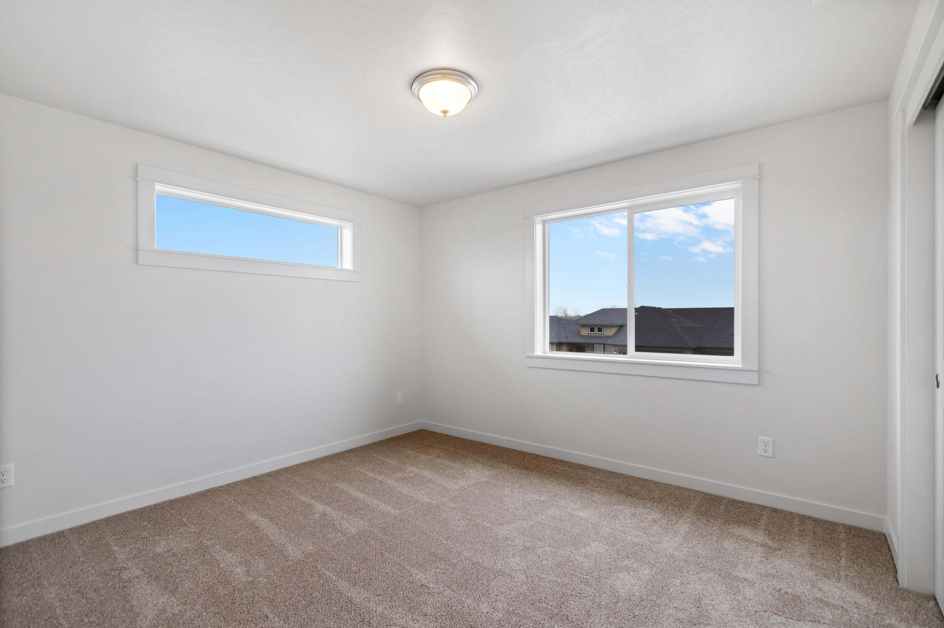 62843 Northeast Daniel Road, Unit LOT 19 Bend, OR 97701 - Photo 17 of 20 Timberline - Bedroom 2
