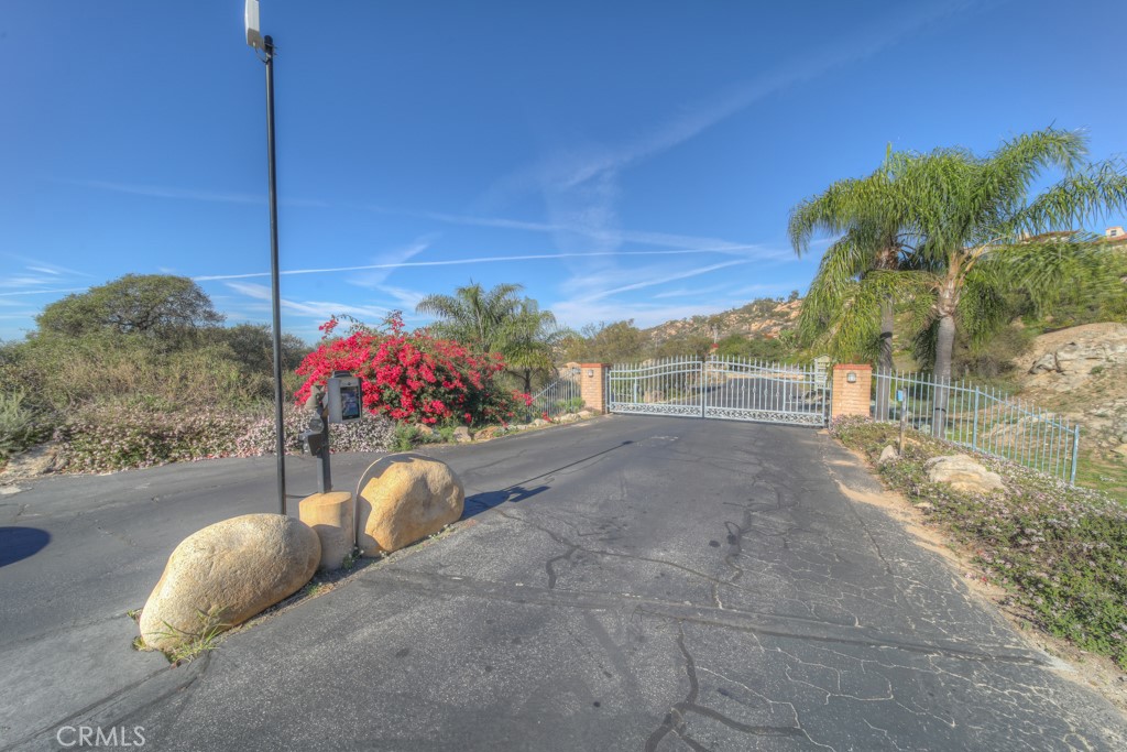 1991 Via Ladera Fallbrook, CA 92028 - Photo 50 of 69