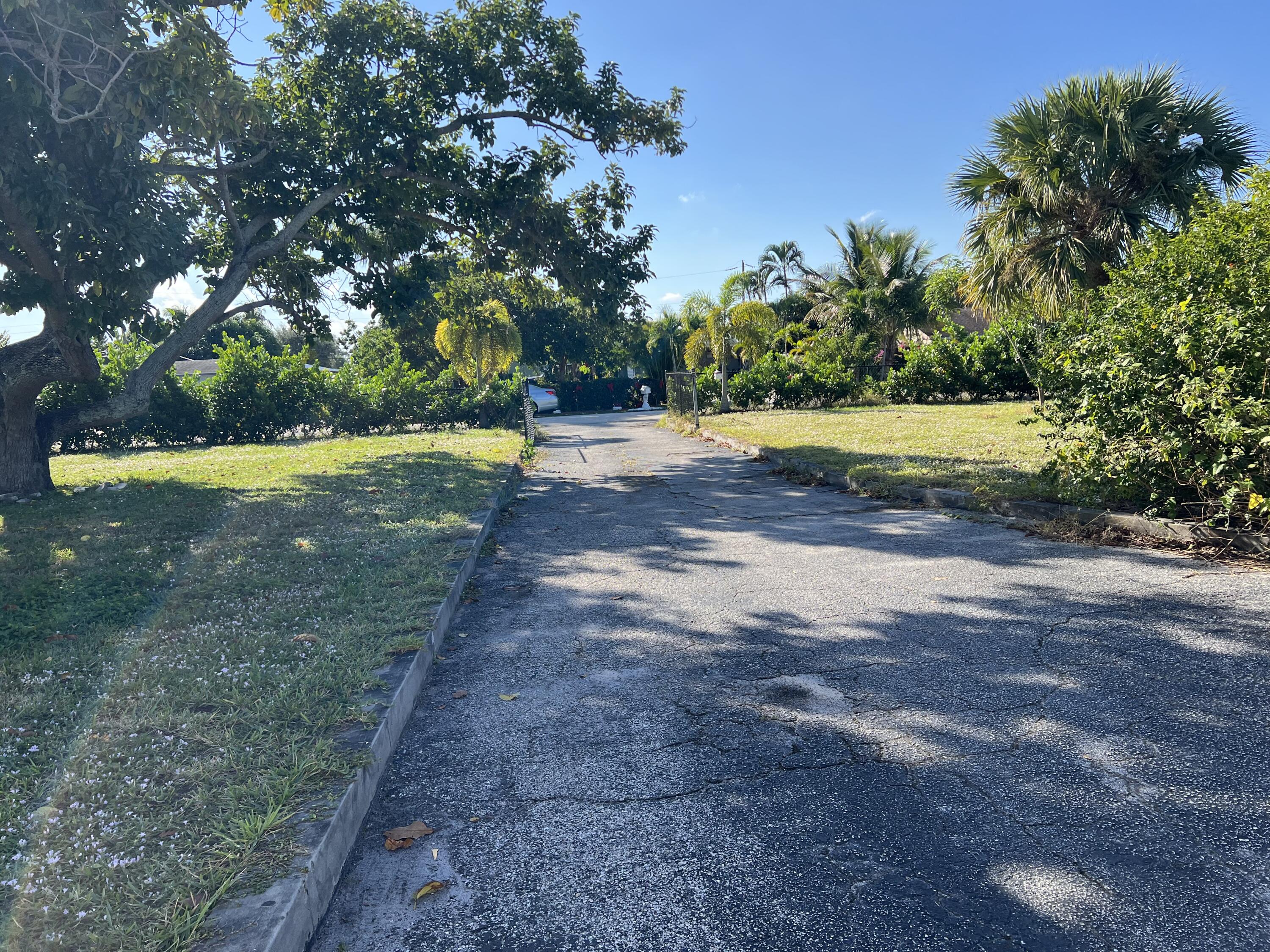 2819 Holly Road West Palm Beach, FL 33406 - Photo 9 of 12 Exit