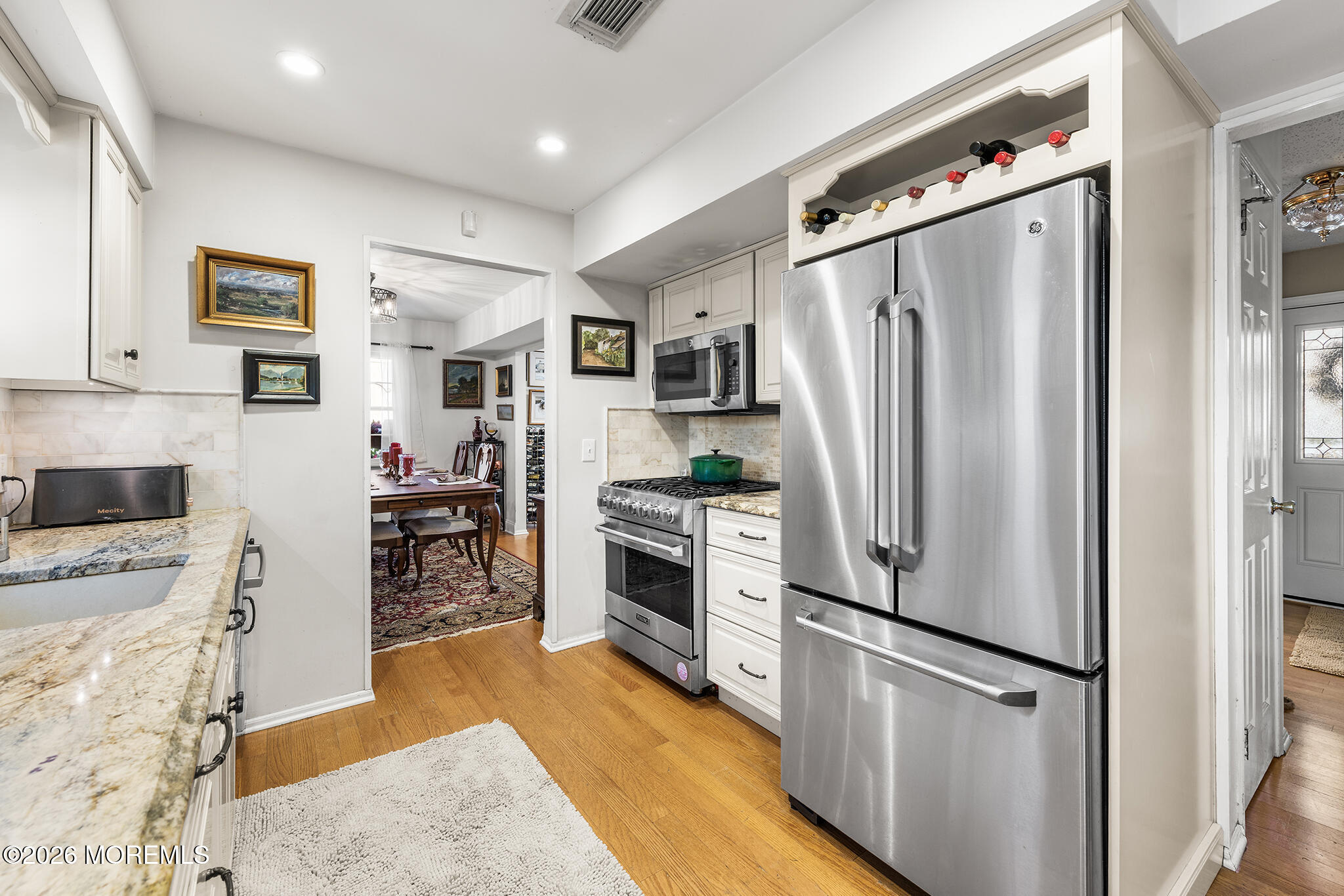 28 Standish Drive Howell, NJ 07731 - Photo 10 of 43 28 Standish Dr, Howell, NJ-12