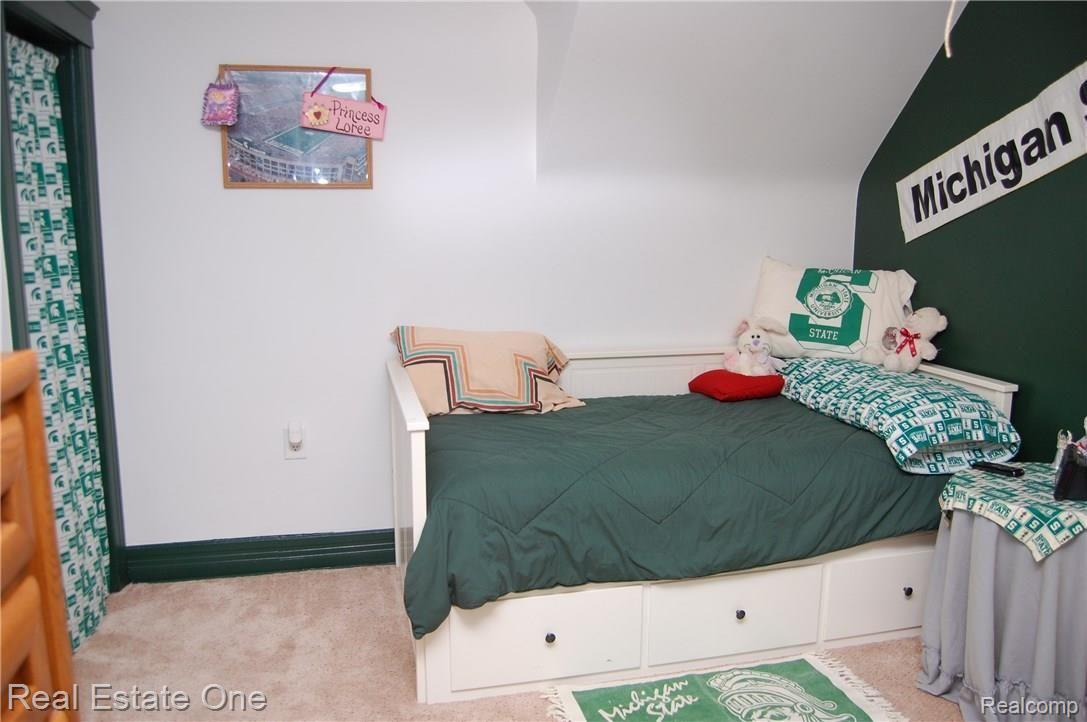 732 Goddard Road Wyandotte, MI 48192 - Photo 26 of 35 DSC_0083.JPG