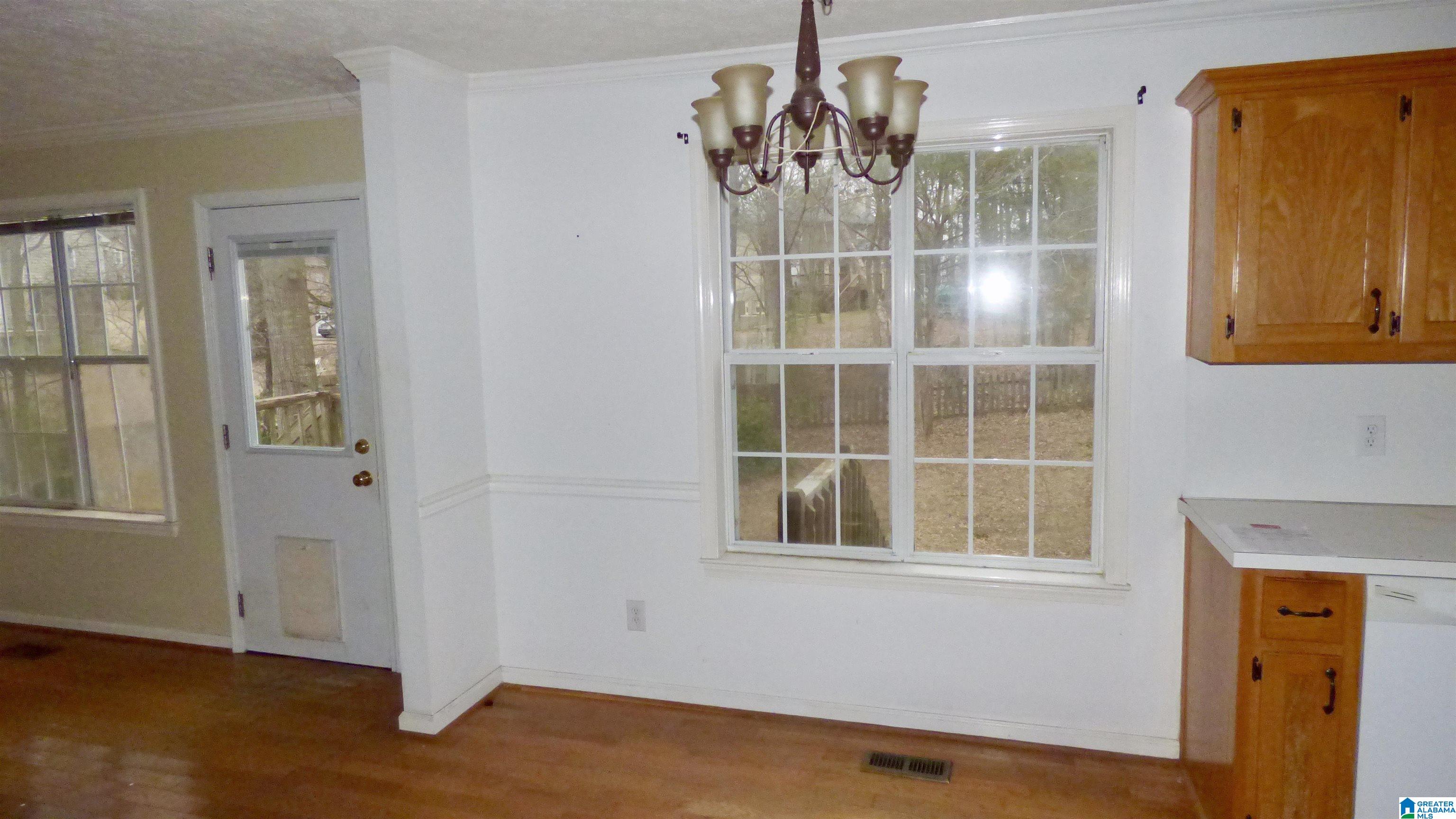 900 Falling Star Lane Alabaster, AL 35007 - Photo 4 of 19