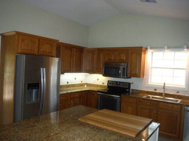 13103 5th Street Lillian, AL 36549 - Photo 23 of 37 Kitchen