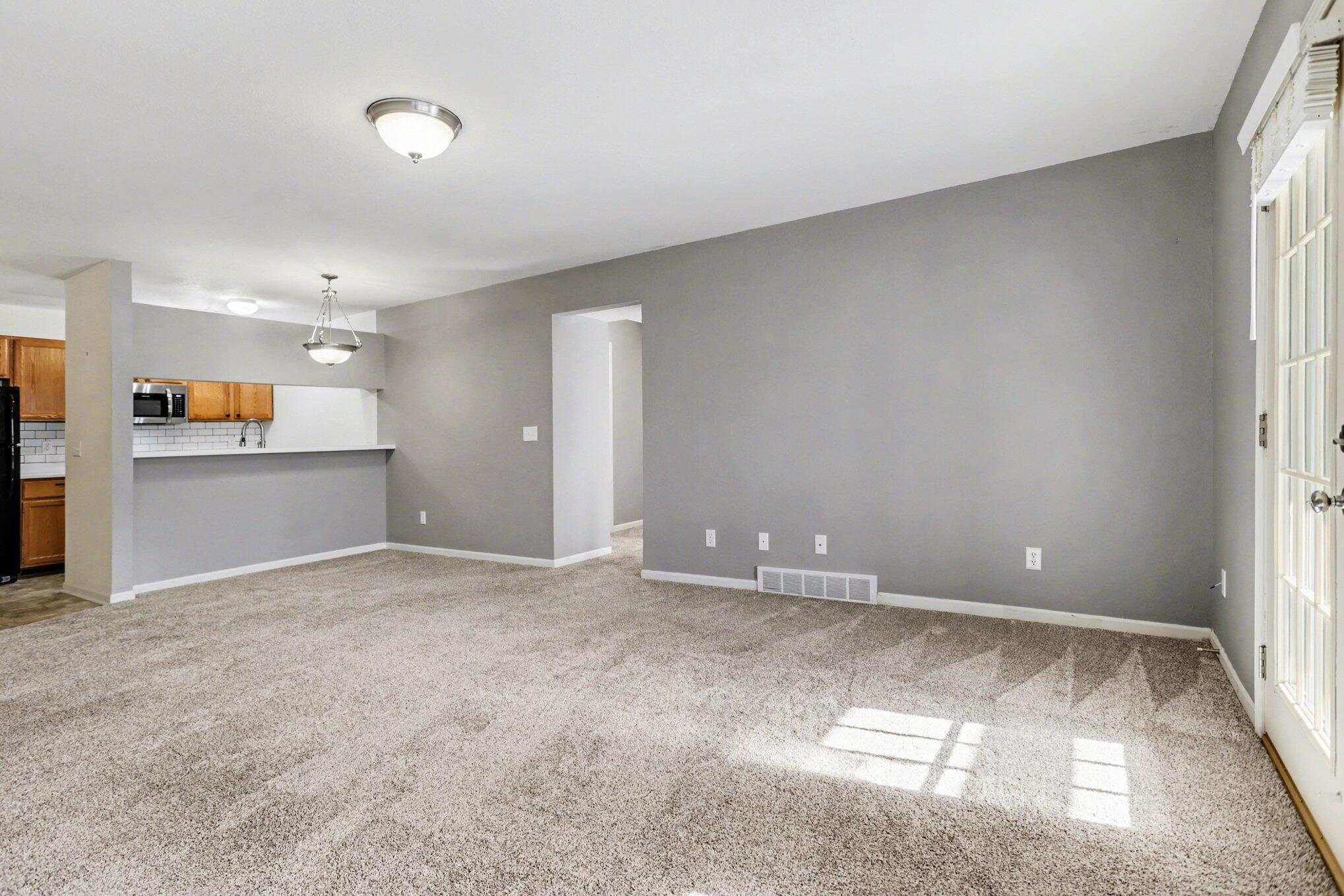 354 Butler Court Marshall, MI 49068 - Photo 17 of 19 017_file_2411