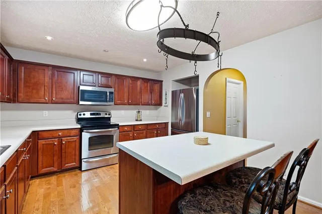 $399,999 | 103 East Skyline View, Dallas, GA 30157