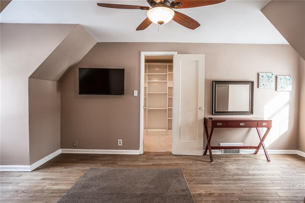 6370 Allisonville Road Indianapolis, IN 46220 - Photo 17 of 34 Gallery Image 17