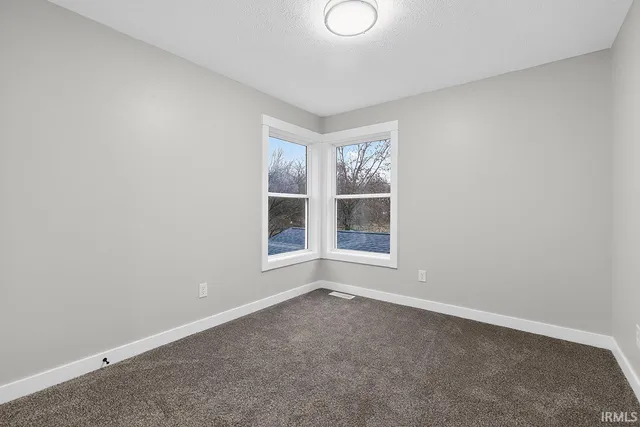 $285,000 | 2920 Pleasant Plain Avenue, Elkhart, IN 46517