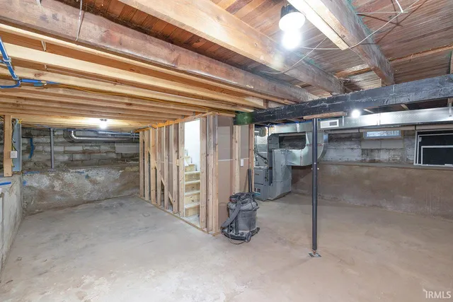 $285,000 | 2920 Pleasant Plain Avenue, Elkhart, IN 46517