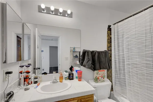 $2,490 | 6644 West Pepperidge Way, Las Vegas, NV 89108