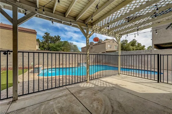 $2,490 | 6644 West Pepperidge Way, Las Vegas, NV 89108