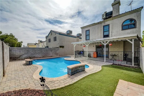 $2,490 | 6644 West Pepperidge Way, Las Vegas, NV 89108