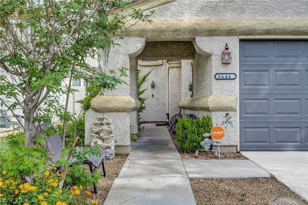 $2,490 | 6644 West Pepperidge Way, Las Vegas, NV 89108
