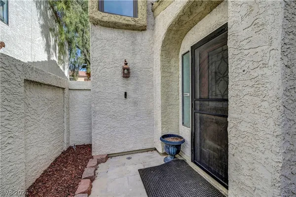 $2,490 | 6644 West Pepperidge Way, Las Vegas, NV 89108