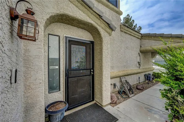 $2,490 | 6644 West Pepperidge Way, Las Vegas, NV 89108