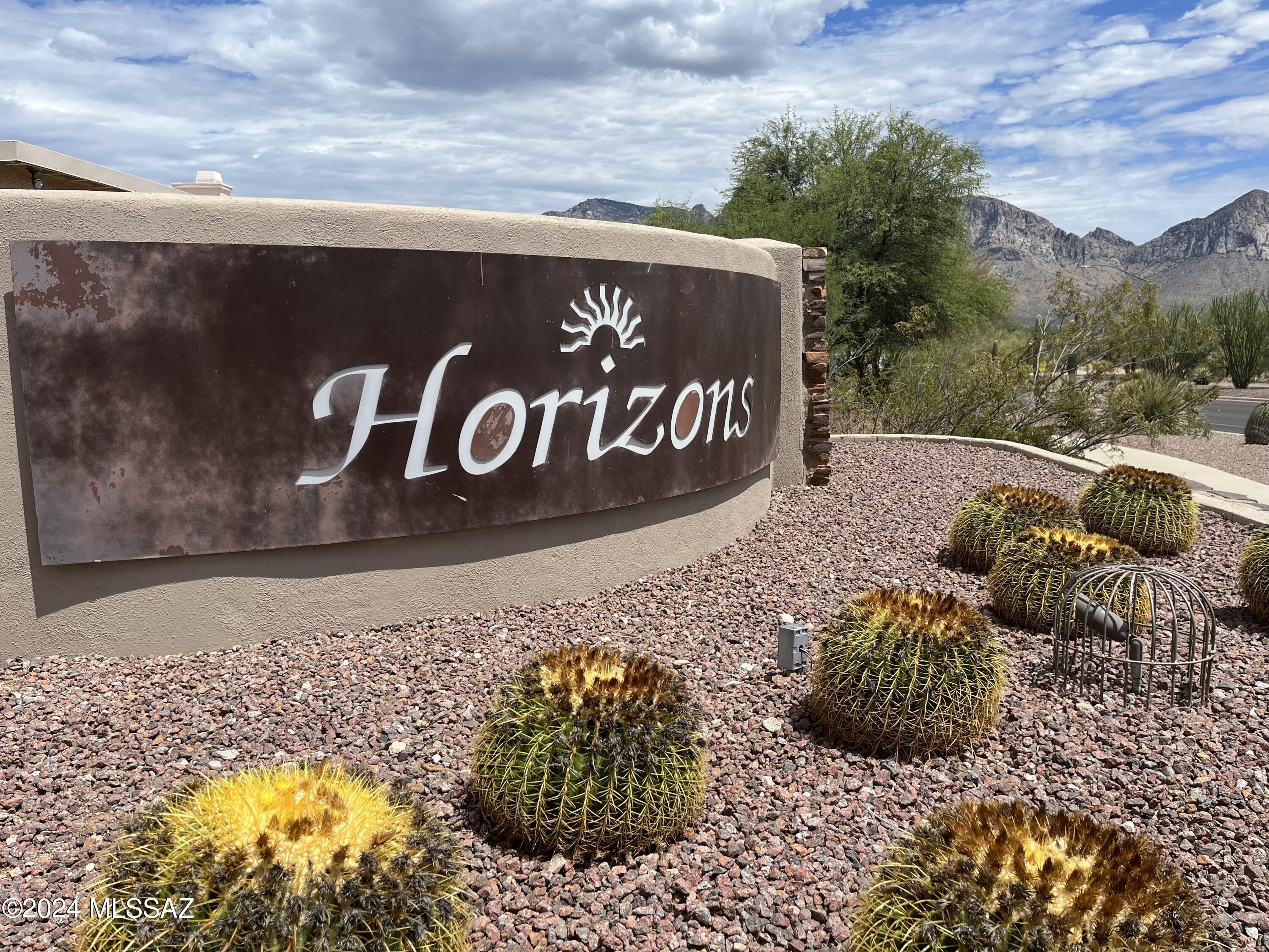 662 Bridal Veil Falls Road Tucson, AZ 85755 - Photo 2 of 40