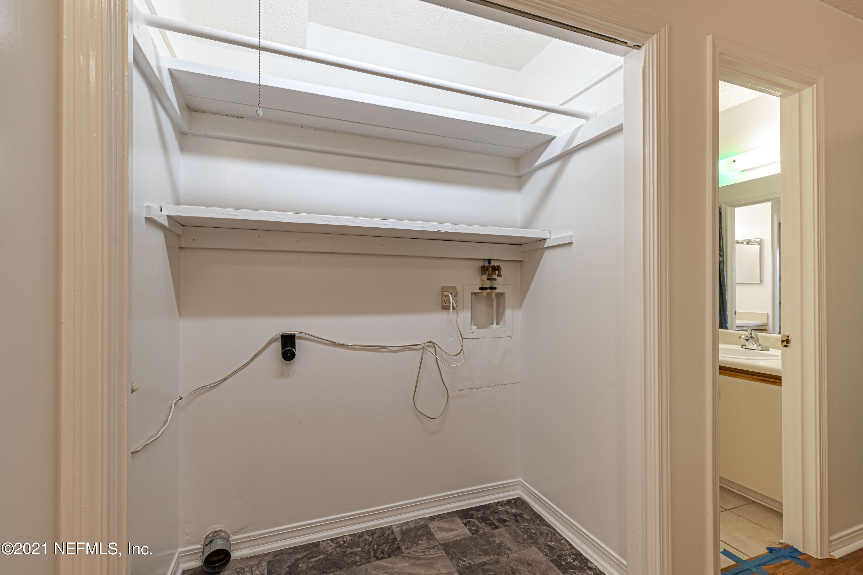 3517 Peeler Road, Unit 8 Jacksonville, FL 32277 - Photo 22 of 29 a view of small space