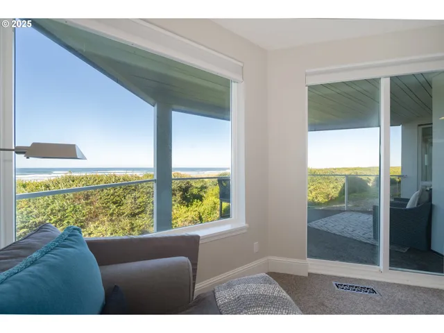 a en suite bathroom with a double vanity sink a mirror and a