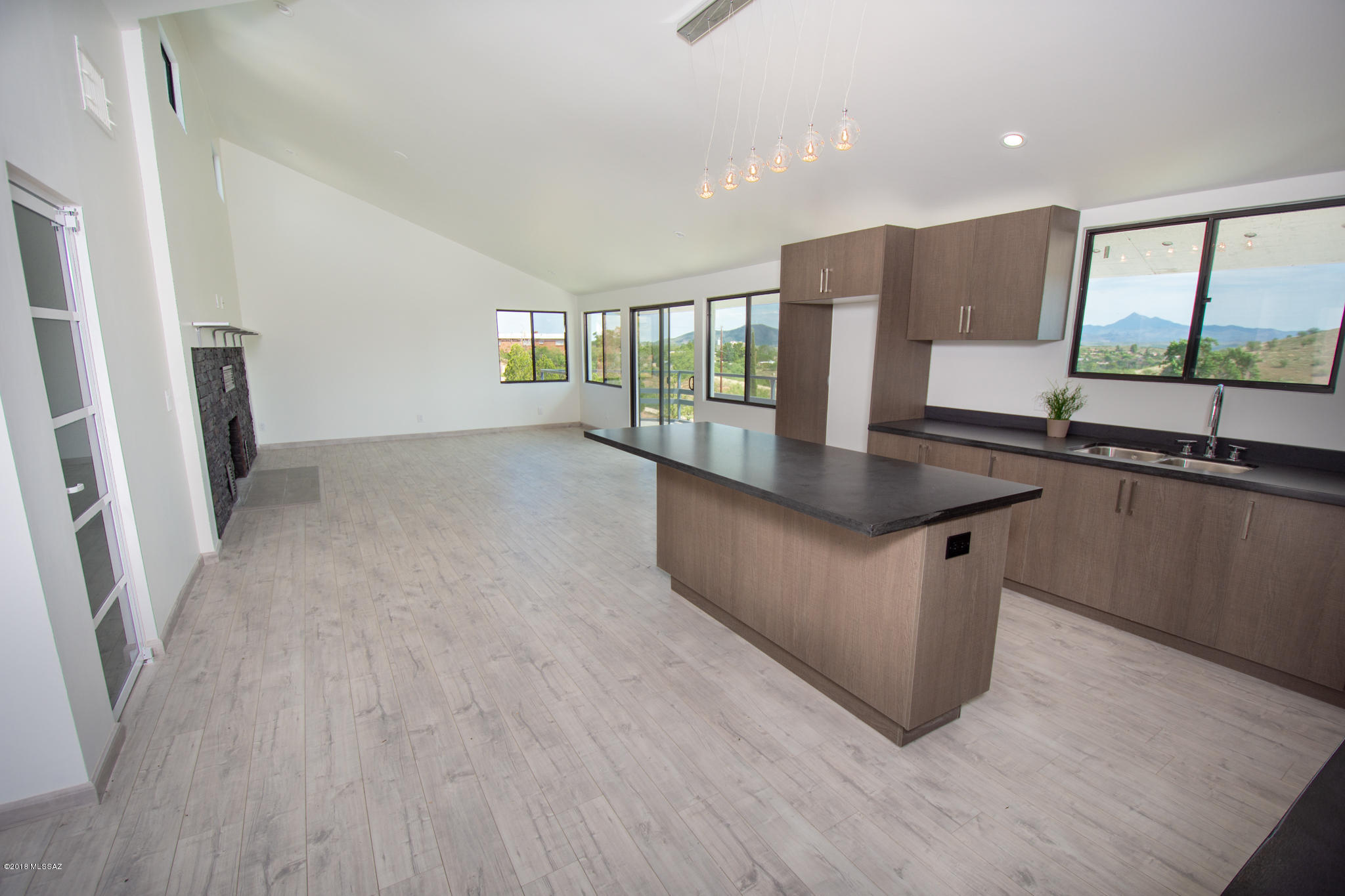 1284 North Royal Road Nogales, AZ 85621 - Photo 7 of 36
