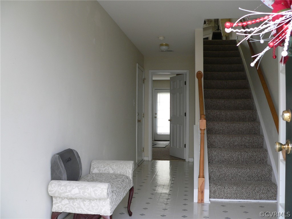 13478 Ridgemoor Lane Midlothian, VA 23114 - Photo 4 of 32 Gallery Image 4