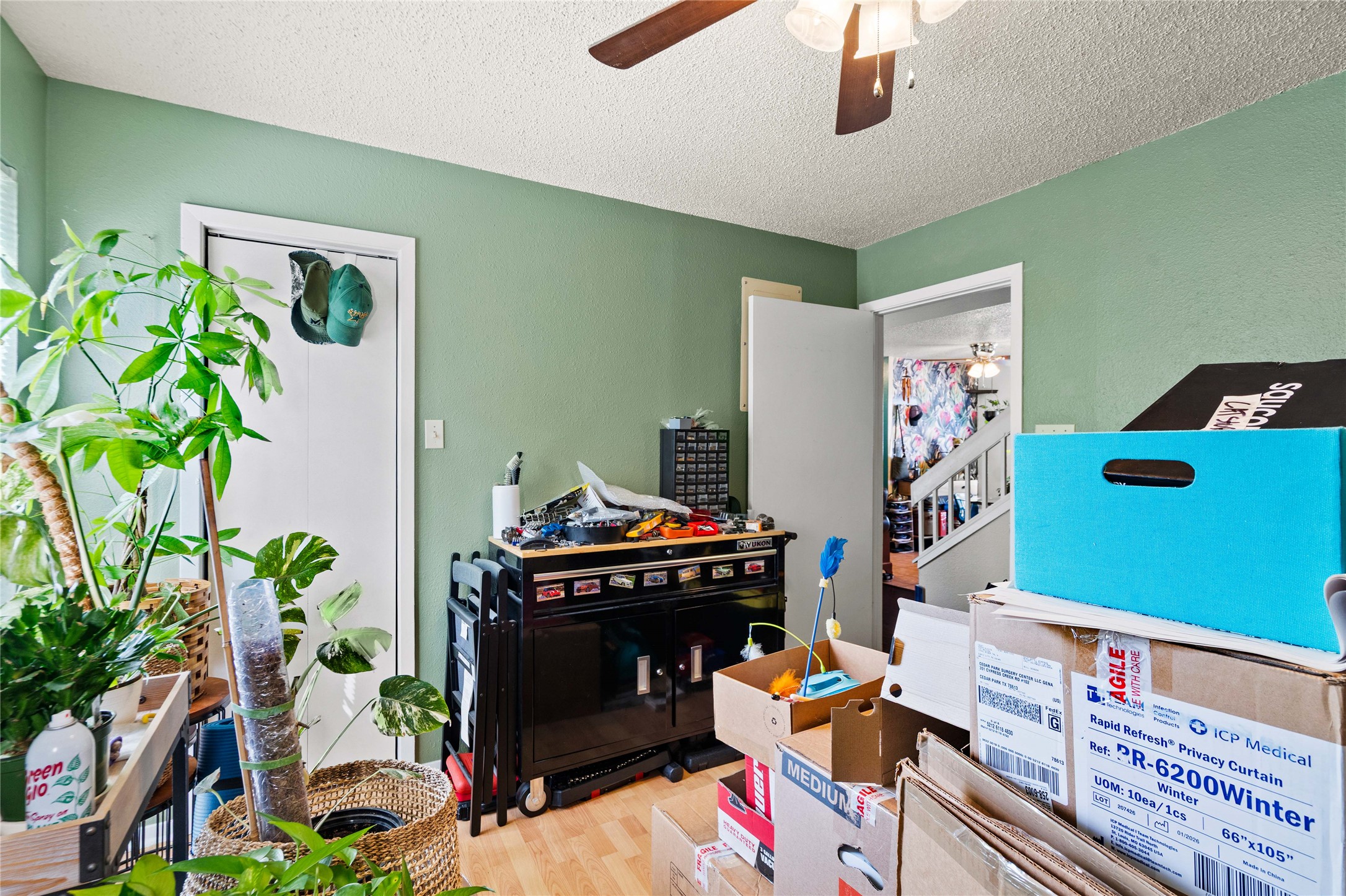 2018 West Rundberg Lane, Unit 4B Austin, TX 78758 - Photo 14 of 28 a reading room with furniture and a potted plant