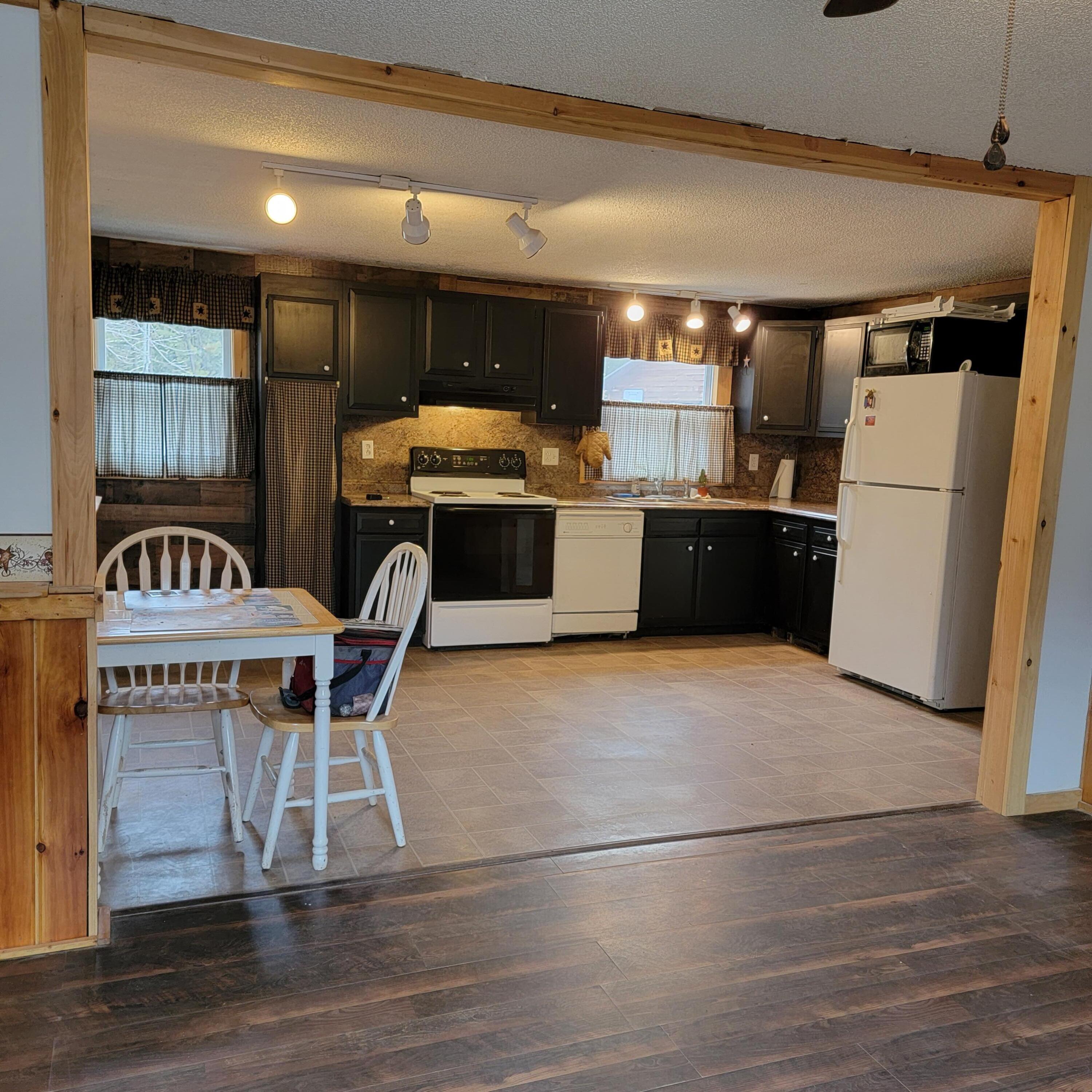 538 Elm Hill Road South Paris, ME 04281 - Photo 7 of 30 20220325_110707 (1)