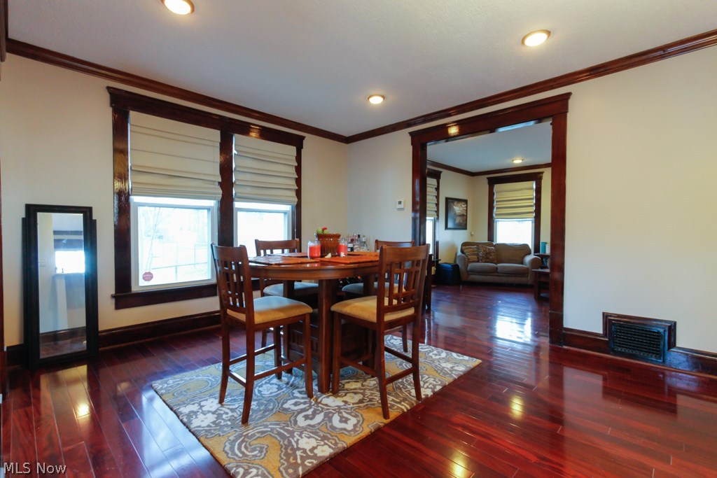 754 Diagonal Road Akron, OH 44320 - Photo 12 of 30 dining room