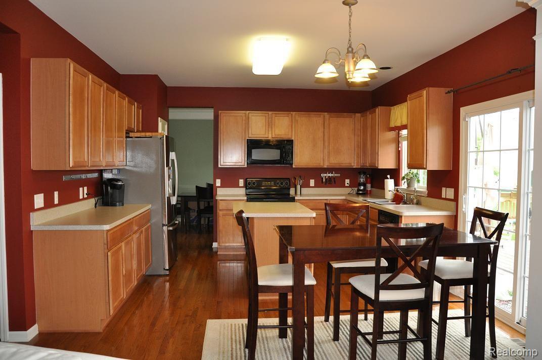 4077 Merriman Loop Howell, MI 48843 - Photo 7 of 18 Kitchen Nook