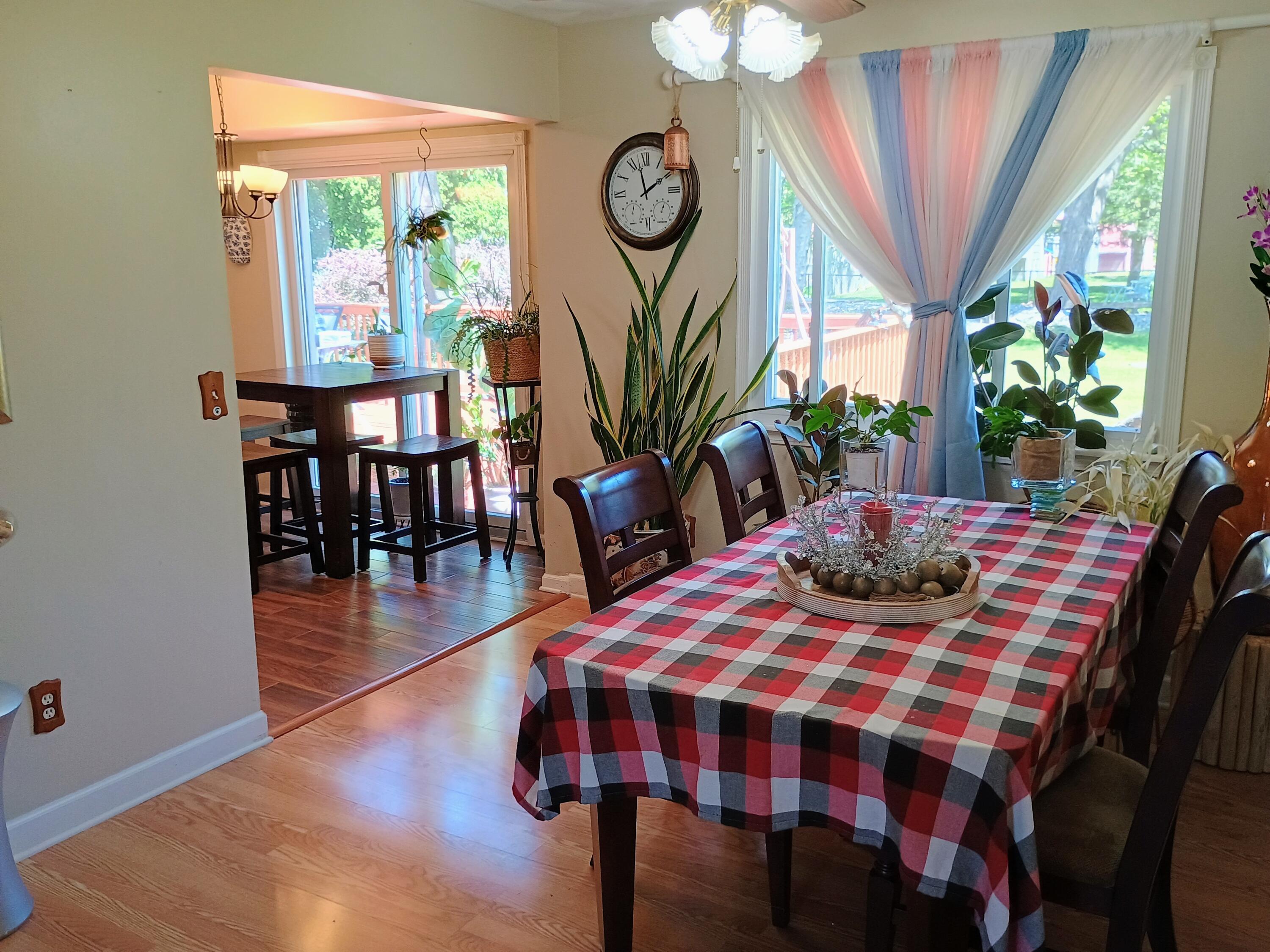 2736 Gilbert Road Lansing, MI 48911 - Photo 17 of 42 IMG_20250509_135942769_HDR_AE