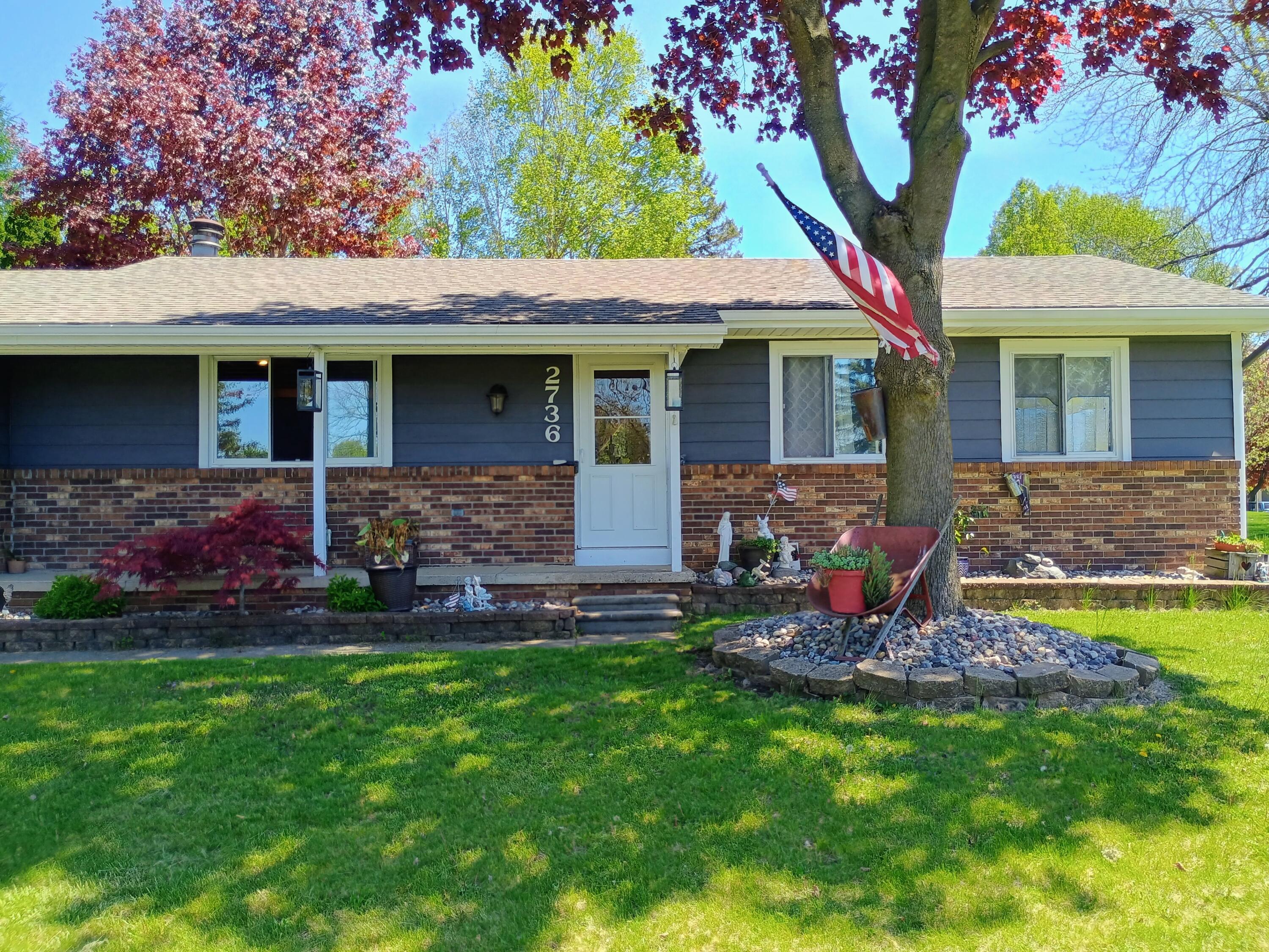 2736 Gilbert Road Lansing, MI 48911 - Photo 2 of 42 IMG_20250509_134057326_HDR_AE