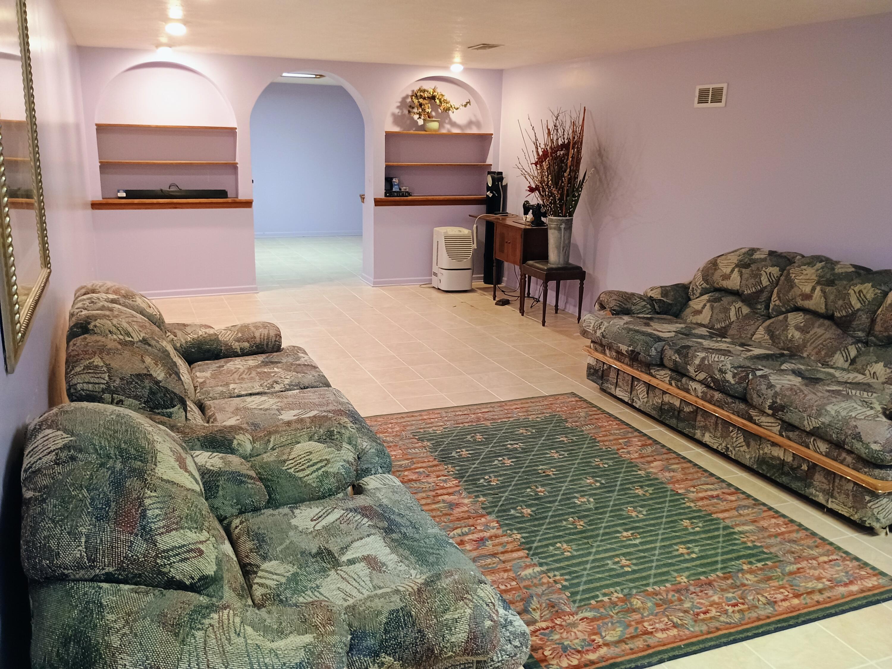 2736 Gilbert Road Lansing, MI 48911 - Photo 30 of 42 IMG_20250509_140429636_AE