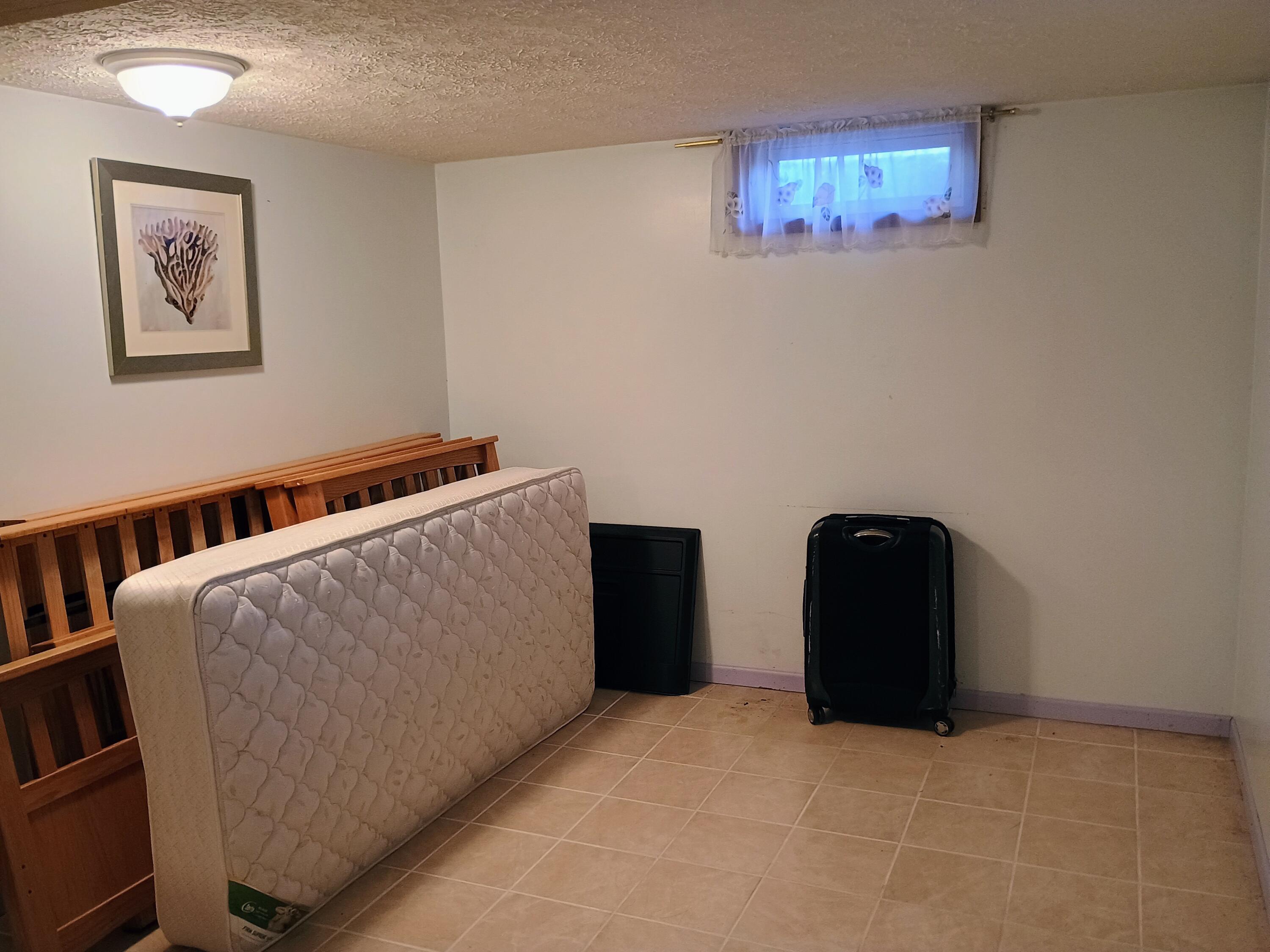 2736 Gilbert Road Lansing, MI 48911 - Photo 31 of 42 IMG_20250509_140444114_HDR_AE