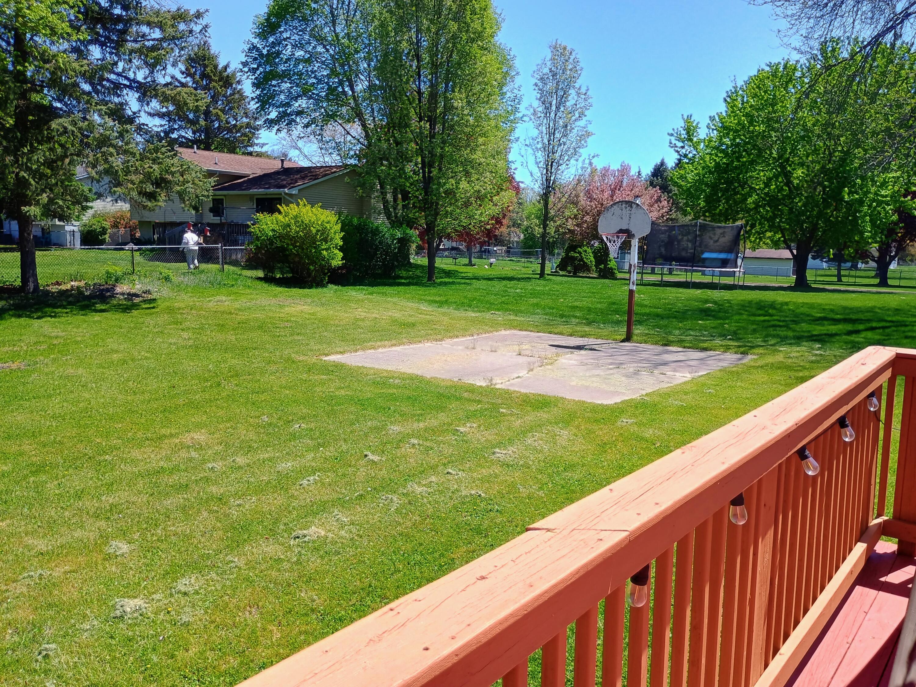 2736 Gilbert Road Lansing, MI 48911 - Photo 38 of 42 IMG_20250509_140852842_HDR_AE