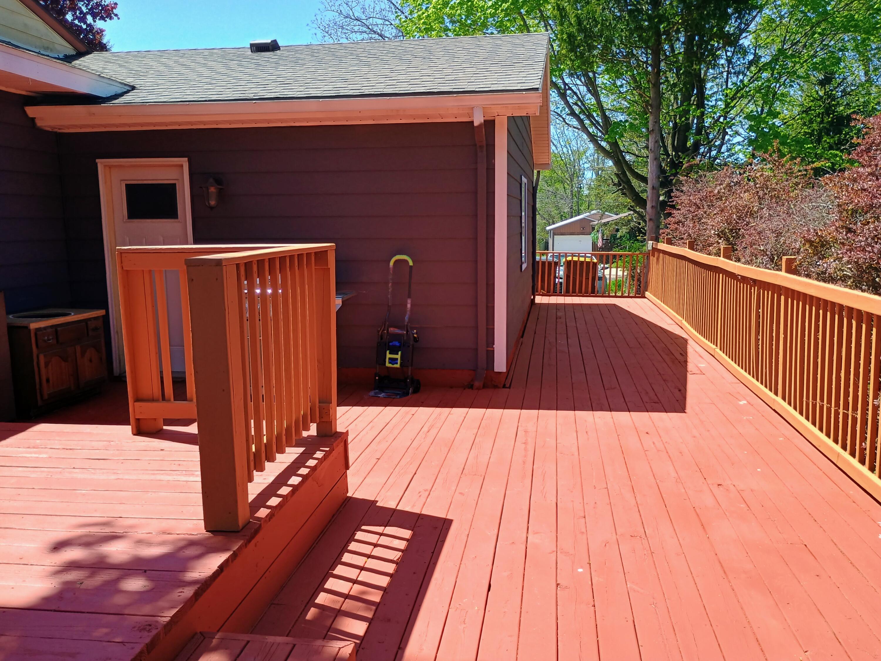 2736 Gilbert Road Lansing, MI 48911 - Photo 40 of 42 IMG_20250509_140944648_HDR_AE