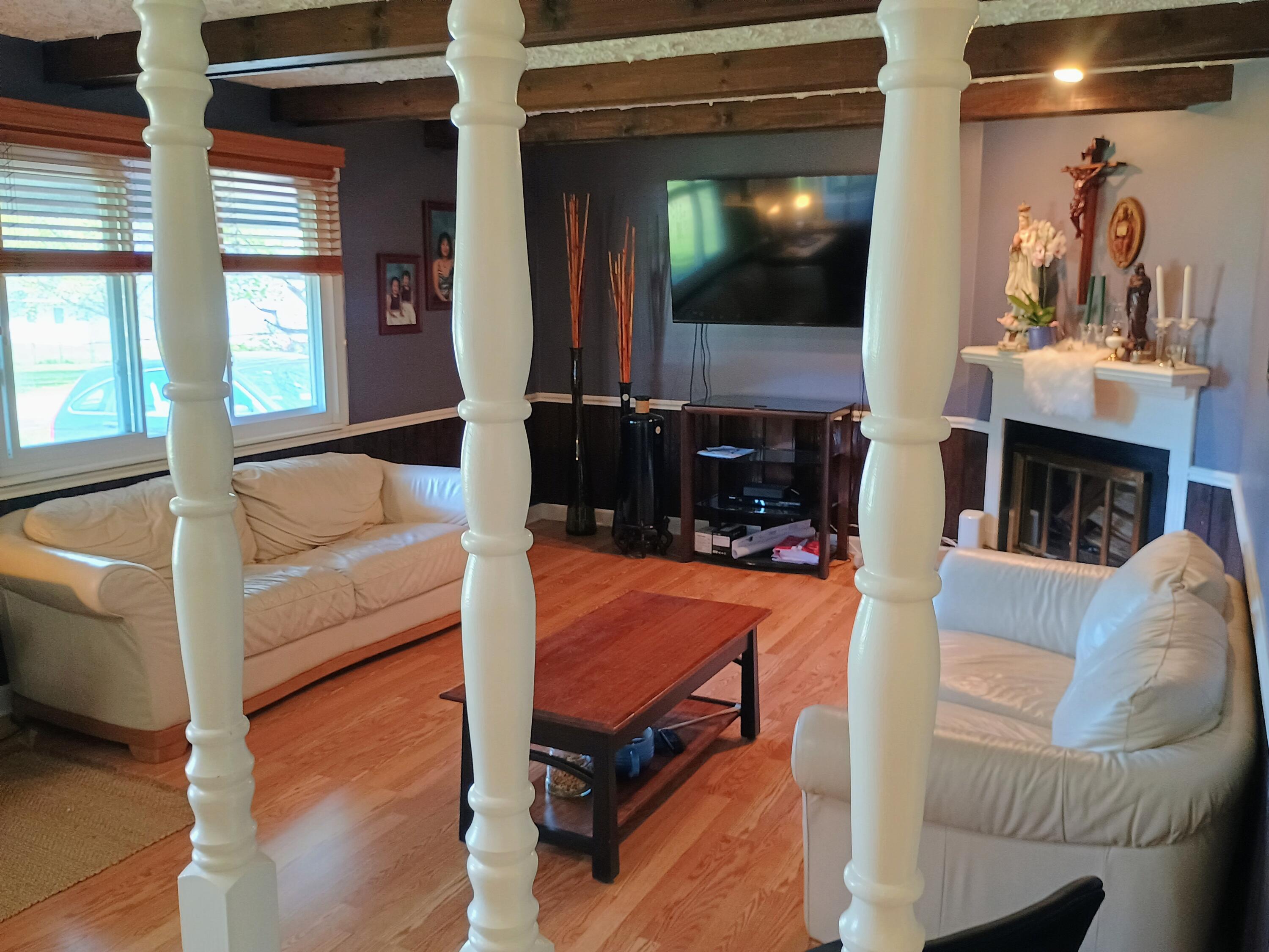 2736 Gilbert Road Lansing, MI 48911 - Photo 4 of 42 IMG_20250509_134147119_HDR_AE