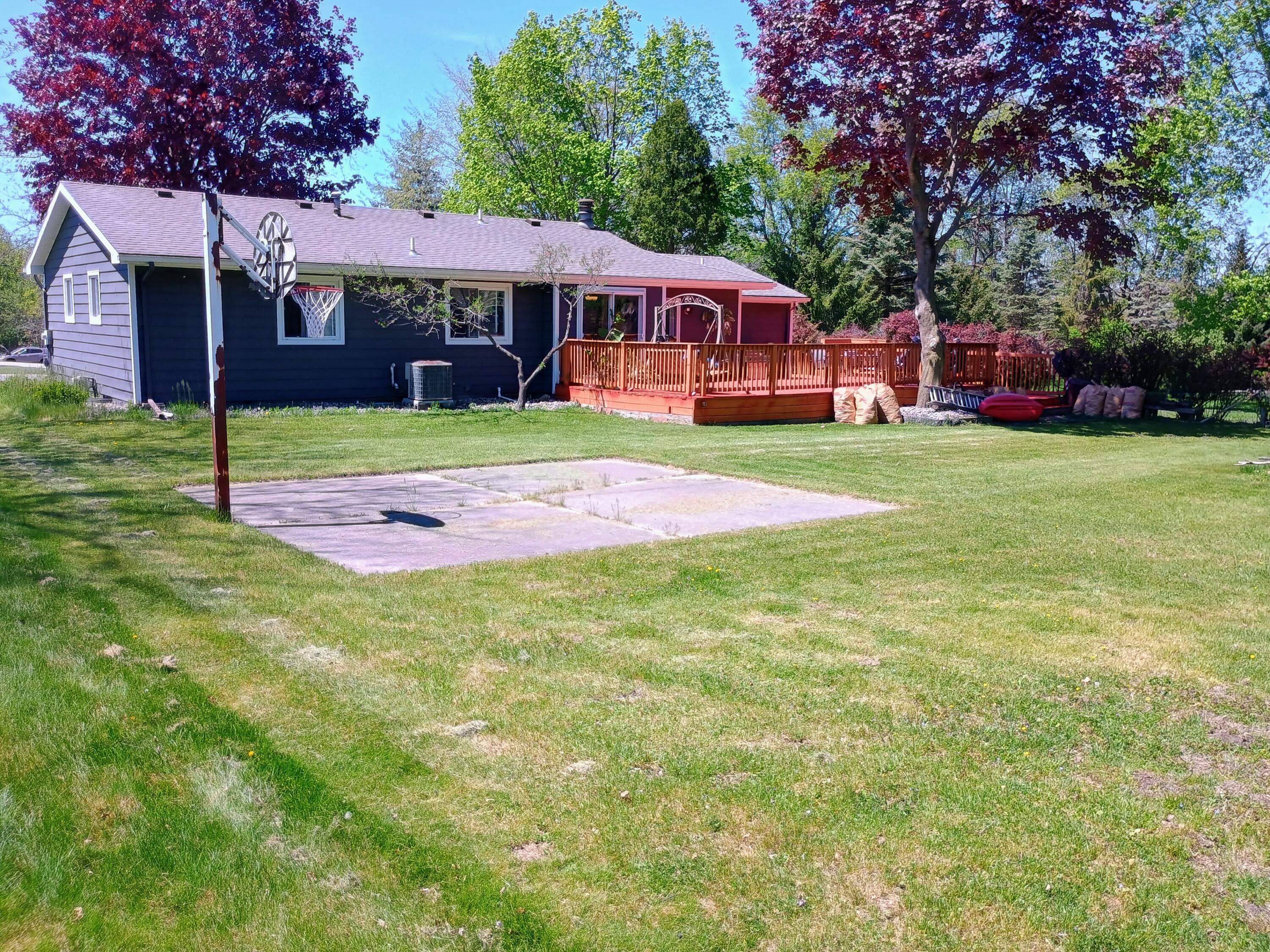 2736 Gilbert Road Lansing, MI 48911 - Photo 42 of 42 IMG_20250509_141051490_HDR_AE