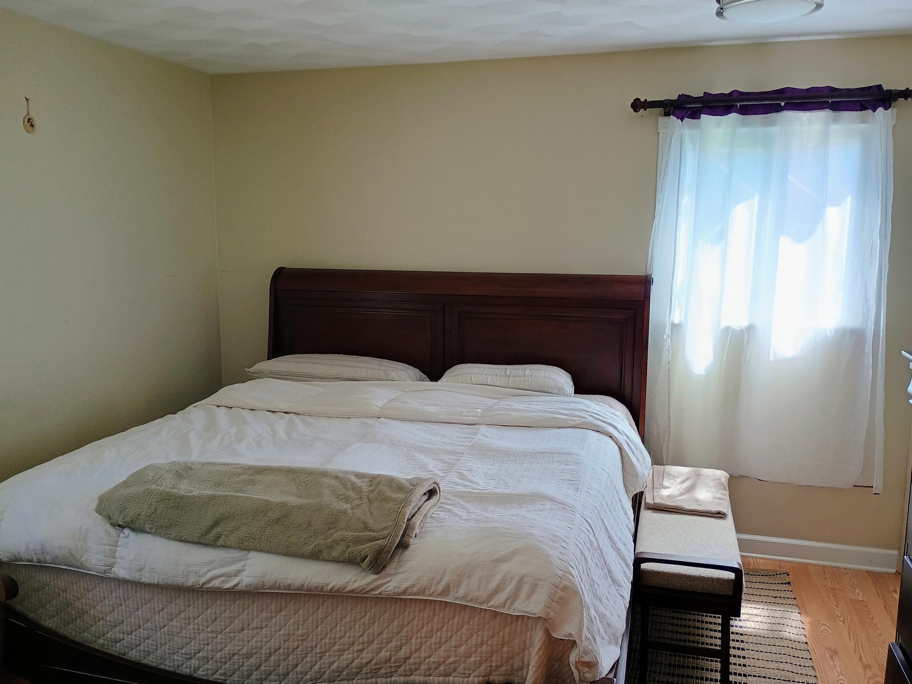 2736 Gilbert Road Lansing, MI 48911 - Photo 8 of 42 IMG_20250509_135655948_HDR_AE