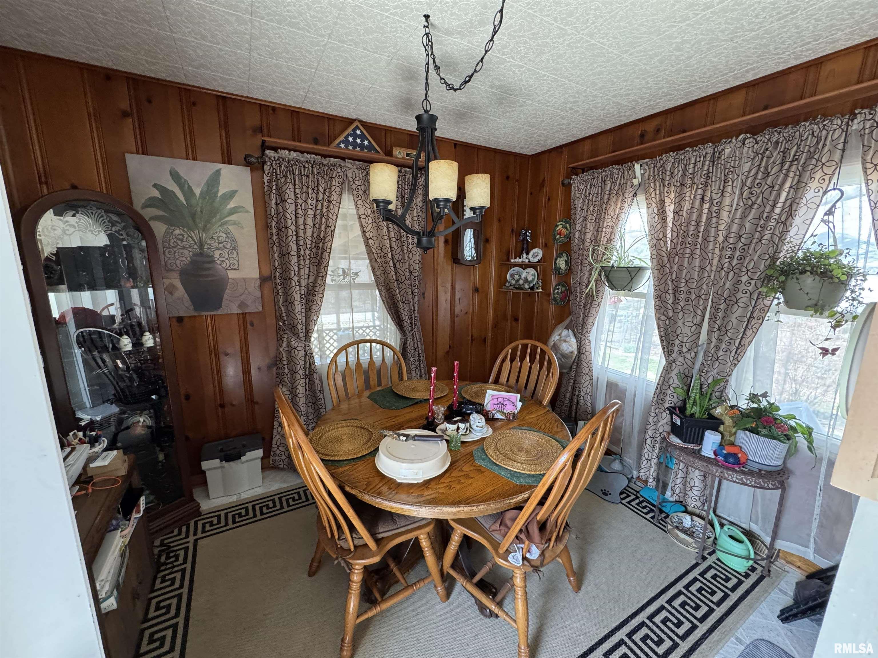 1503 Summer Street Pekin, IL 61554 - Photo 12 of 35