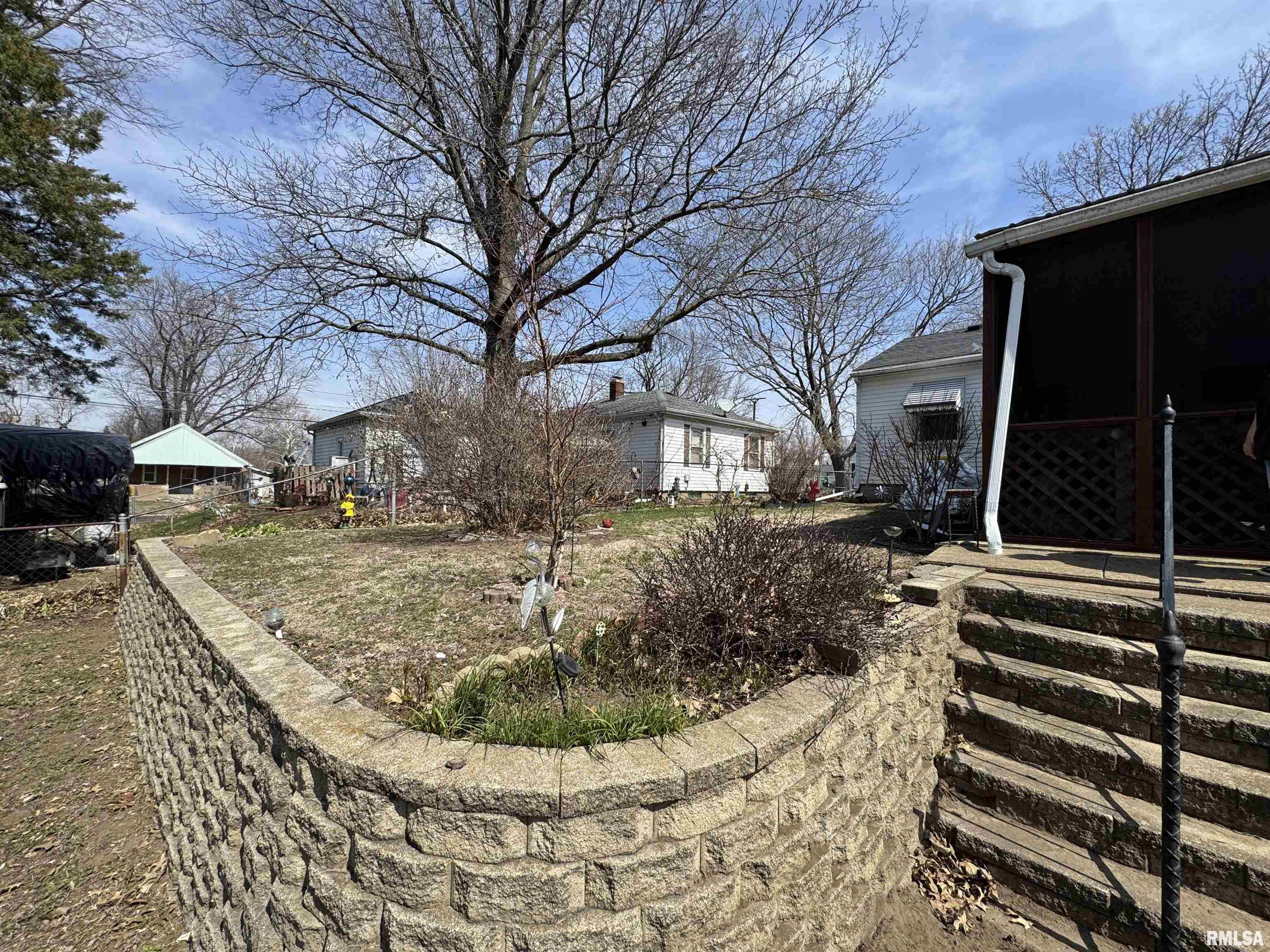 1503 Summer Street Pekin, IL 61554 - Photo 20 of 35