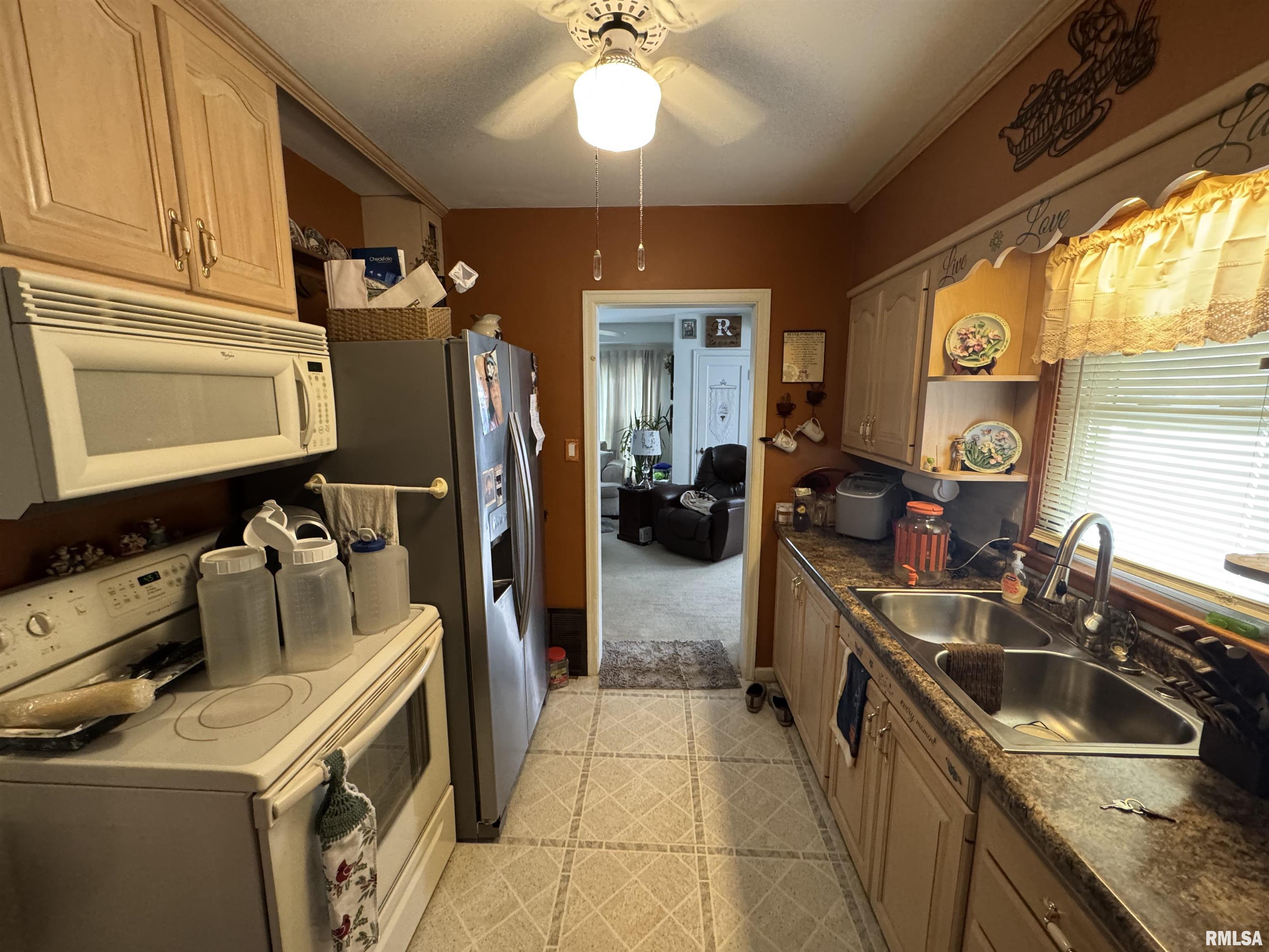 1503 Summer Street Pekin, IL 61554 - Photo 29 of 35