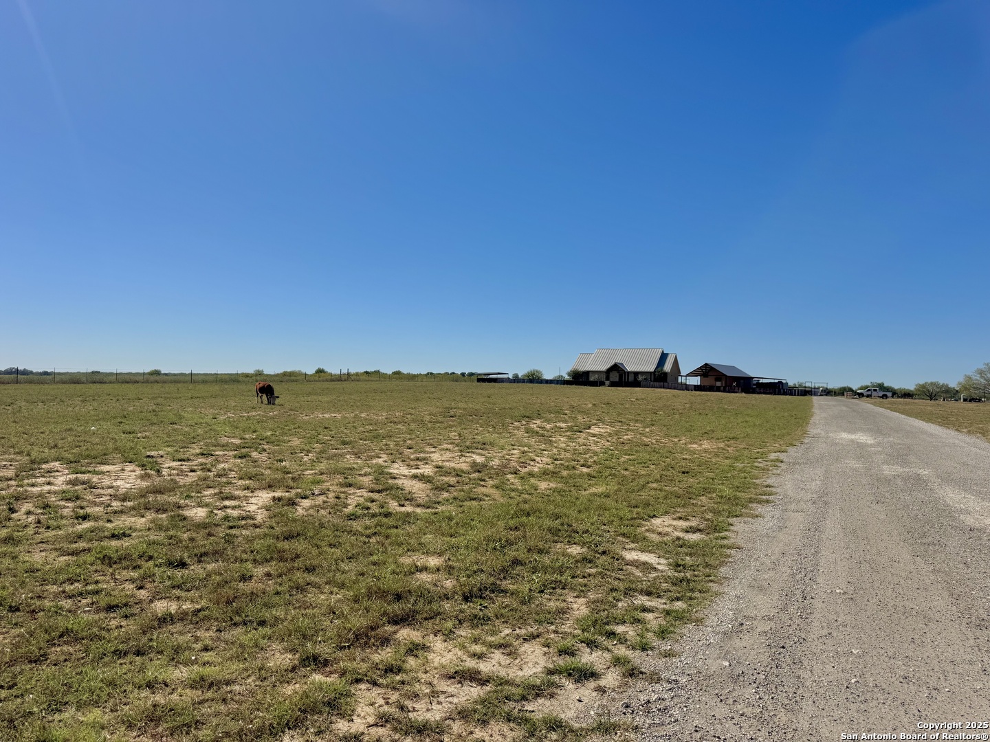 16489 Farm To Market Road 472 Devine, TX 78016 - Photo 26 of 31 a view of an ocean