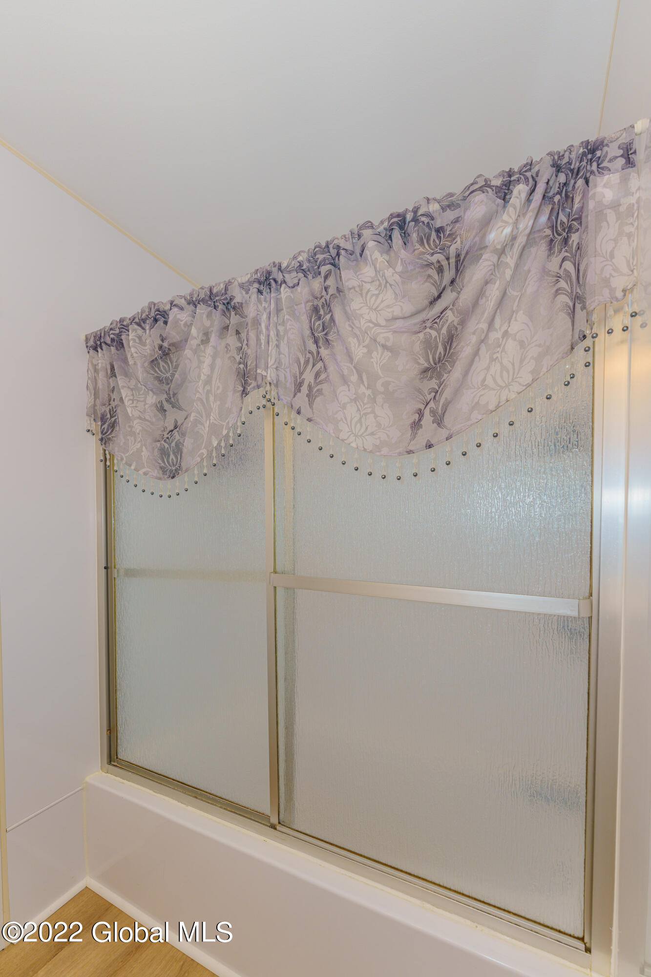 16 Ridge Terrace Colonie, NY 12205 - Photo 25 of 47 Bathroom 2