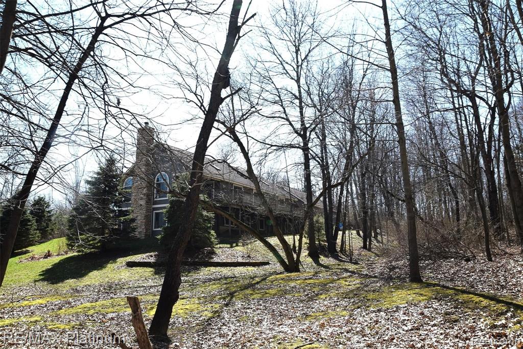 1513 East Marr Road Howell, MI 48855 - Photo 36 of 38
