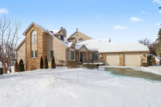 $679,900 | 18269 Blue Heron Drive East, Unit 16, Northville, MI 48168