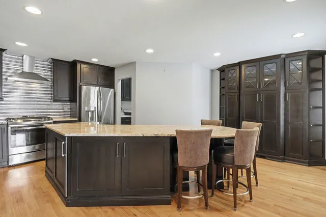 $679,900 | 18269 Blue Heron Drive East, Unit 16, Northville, MI 48168